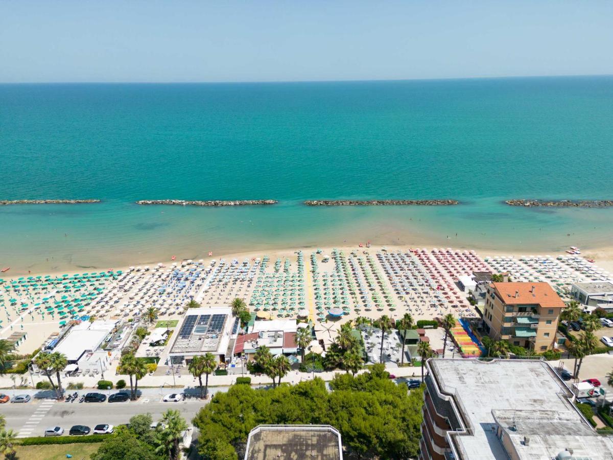 Hotel Velia Grottammare Ngoại thất bức ảnh