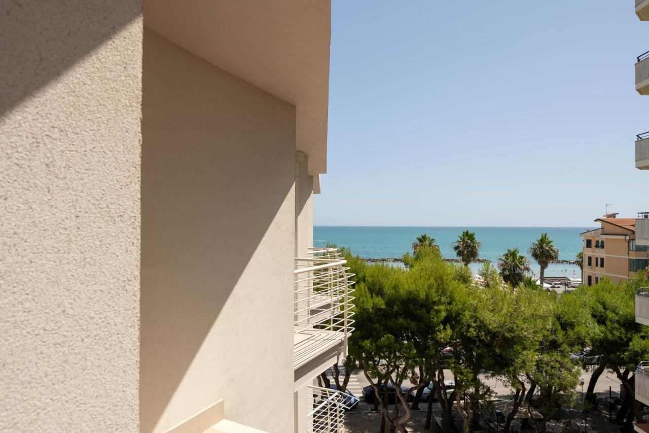 Hotel Velia Grottammare Ngoại thất bức ảnh